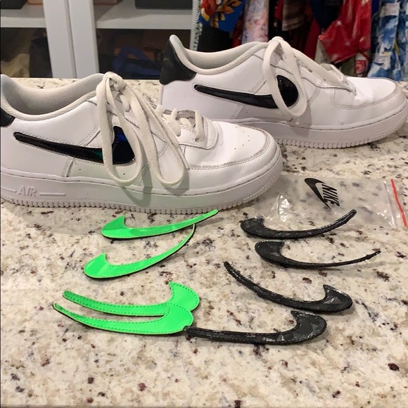 nikes with changeable swoosh